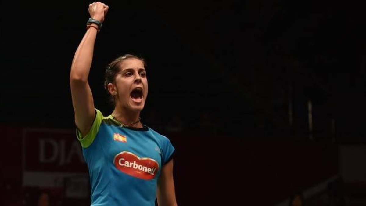 Carolina Marín celebra un punto en el partido de cuartos de final en el Mundial de Bádminton en Yakarta.-AFP / BAY ISMOYO