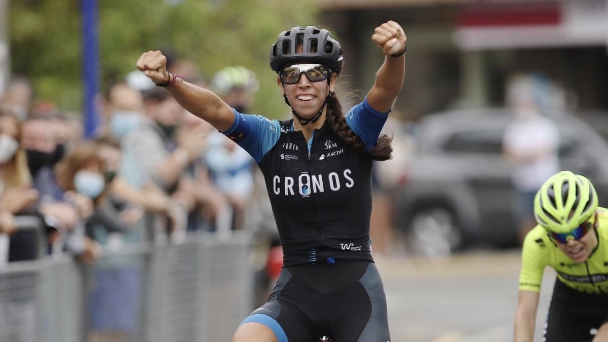Sandra Alonso superó a la burgalesa Sara Martín (Sopela) en los últimos metros, al igual que ocurrió el sábado. ECB
