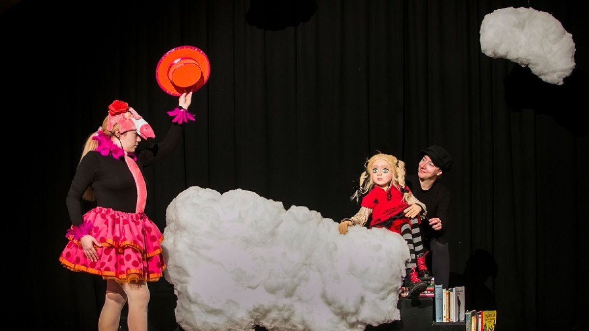 Rosa Marsilli y Tati Sastre ensayan 'La Nube de Cleo', obra que aborda la realidad del TDAH para todos los públicos. TOMÁS ALONSO