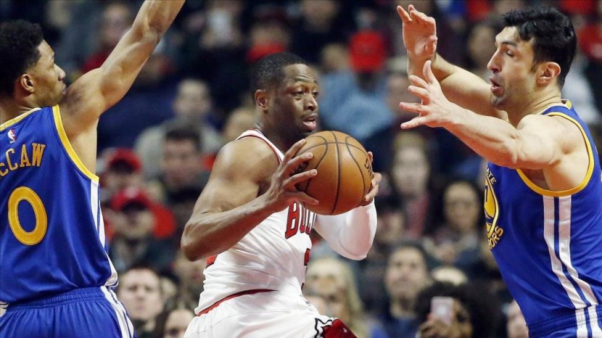 Wade, con la camiseta de los Bulls, en un partido frente a los Warriors esta temporada-NAM Y HUH (AP)