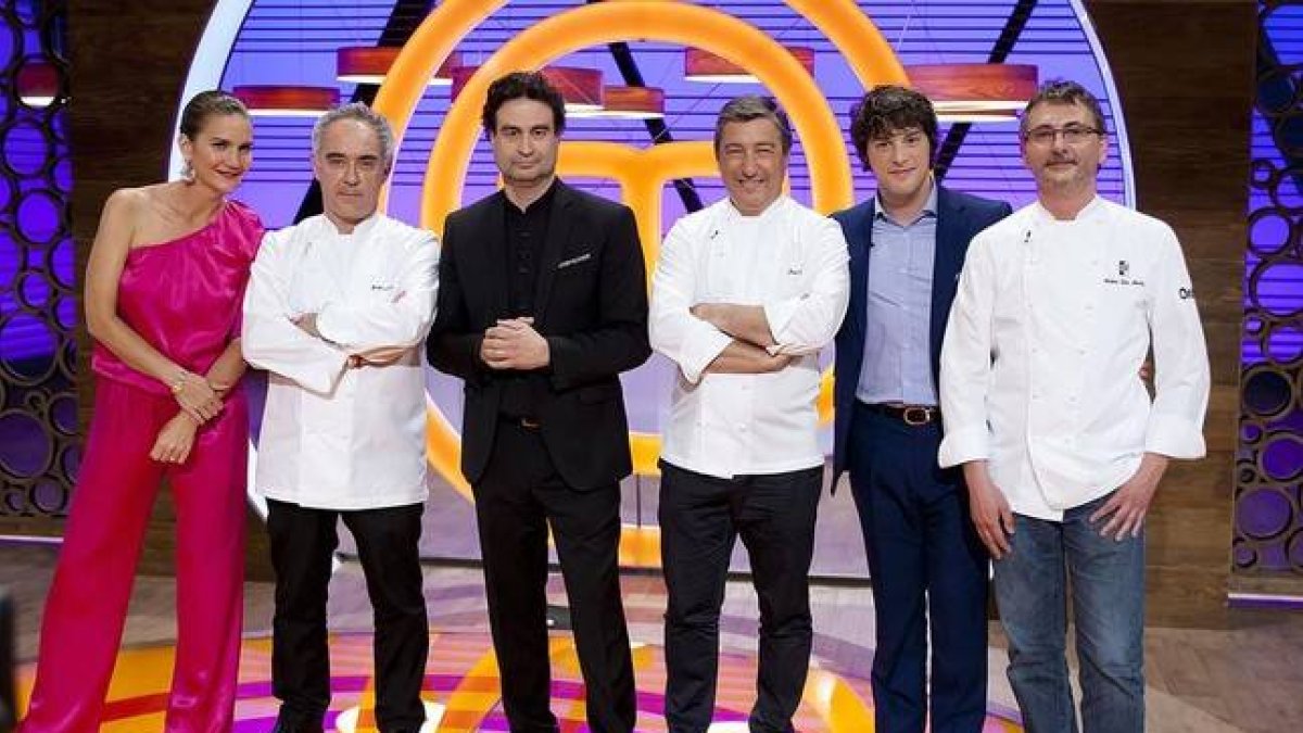 Ferran Adrià, Joan Roca y Andoni Luis Aduriz visitan el concurso, en la última entrega de la temporada.-Foto: RTVE