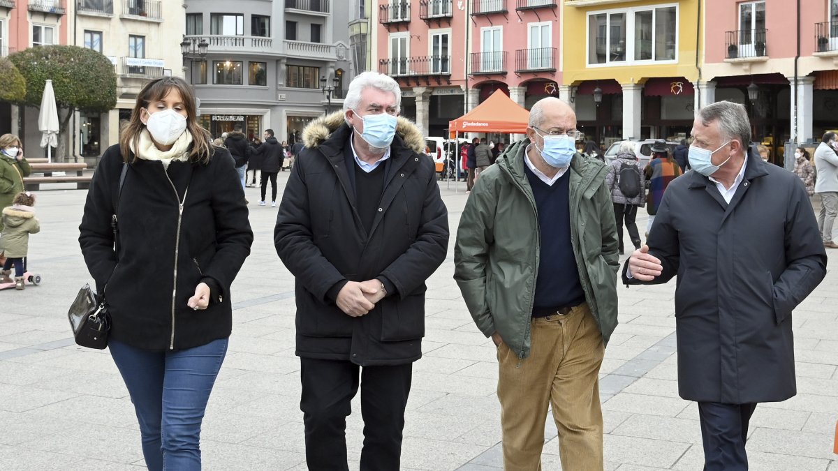 El candidato de Ciudadanos a la presidencia de la Junta de Castilla y León, Francisco Igea, visita Burgos. ICAL