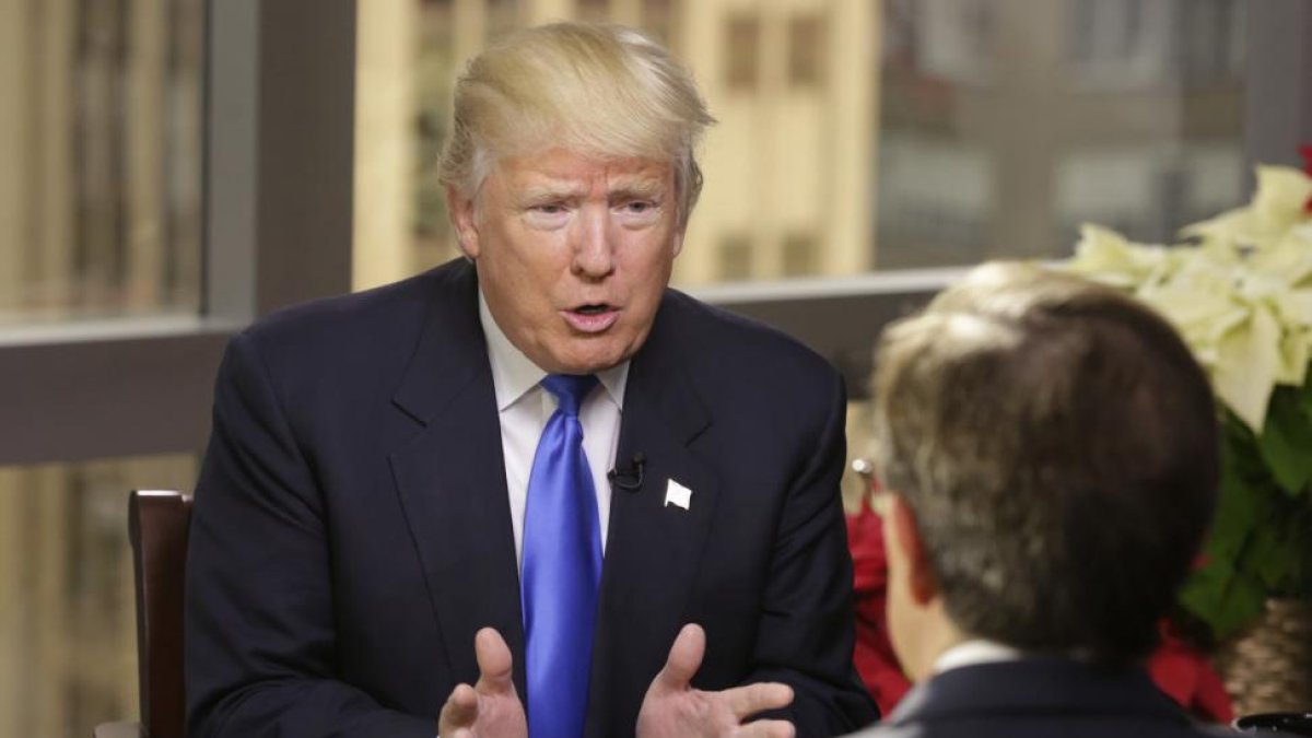 Trump durante la entrevista con Fox News.-RICHARD DREW / AP