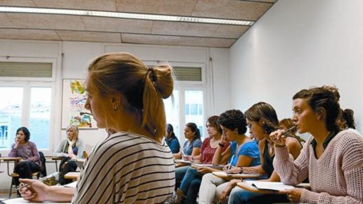 Una clase de formación para maestros de párvulos.-JORDI COTRINA