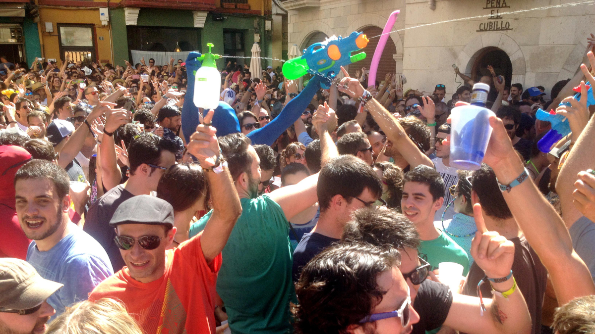 Imagen de cientos de personas durante uno de los conciertos del festival. ISRAEL L. MURILLO