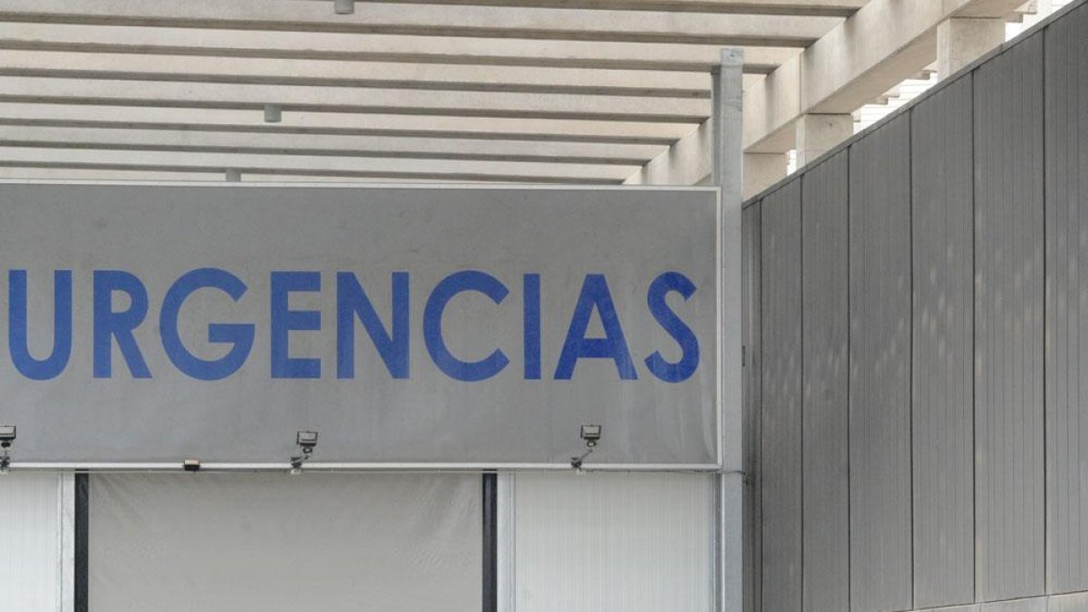 Exterior del área de Urgencias del HUBU. ECB