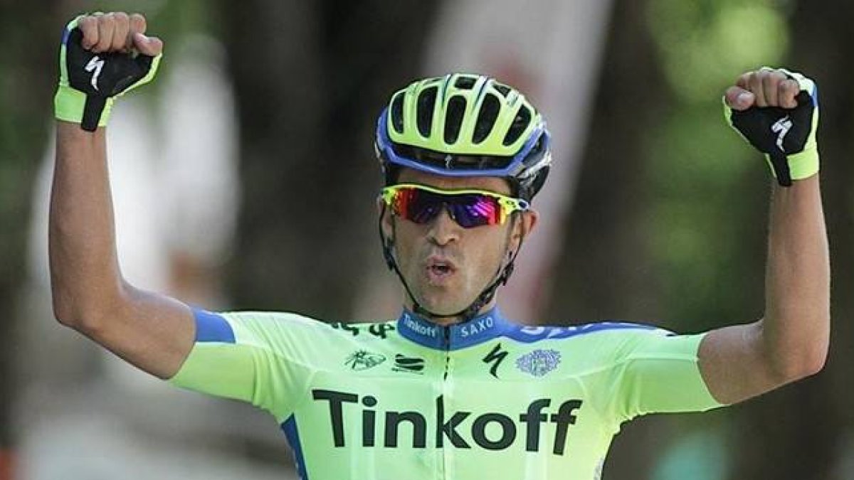 Alberto Contador, a su paso por la meta tras conquistar la Ruta del Sur.-Foto: TWITTER