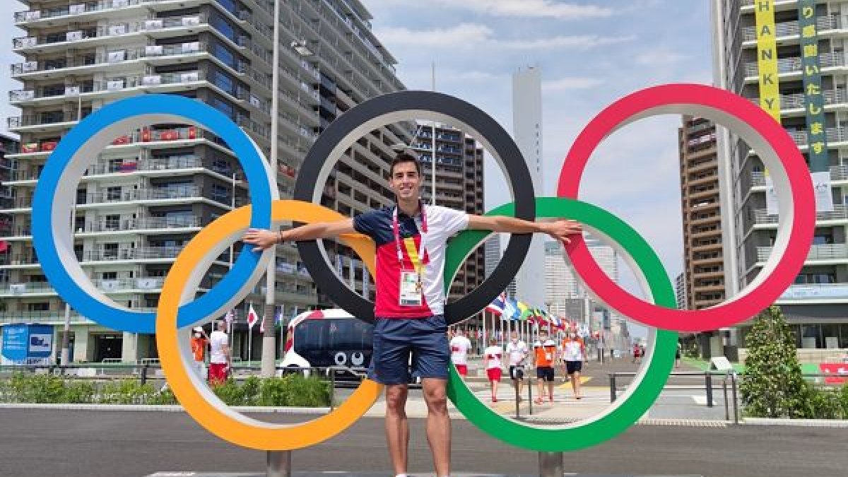 El atleta burgalés ha compartido esta foto en la villa olímplica. ECB
