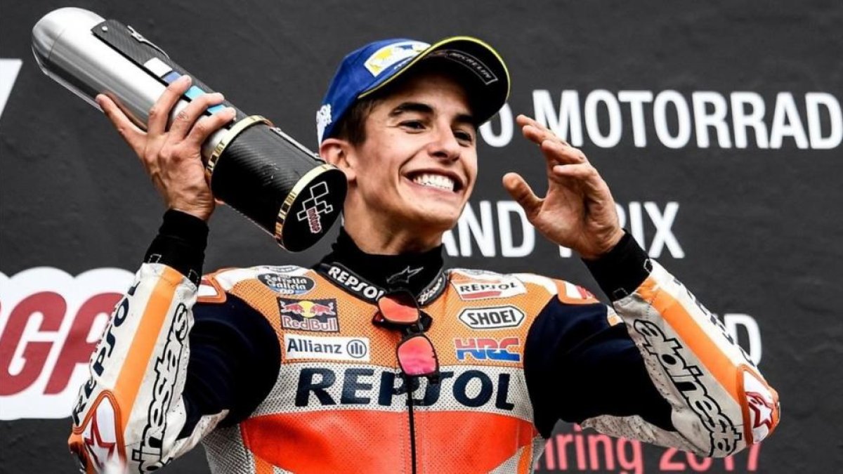 Marc Márquez (Honda) celebra su octava victoria consecutiva en Alemania.-EFE / FILIP SINGER