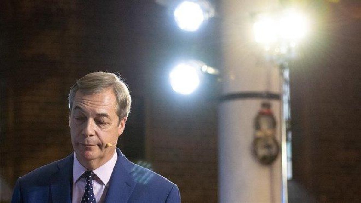 Nigel Farage, en un acto de campaña en Londres este martes.-DPA