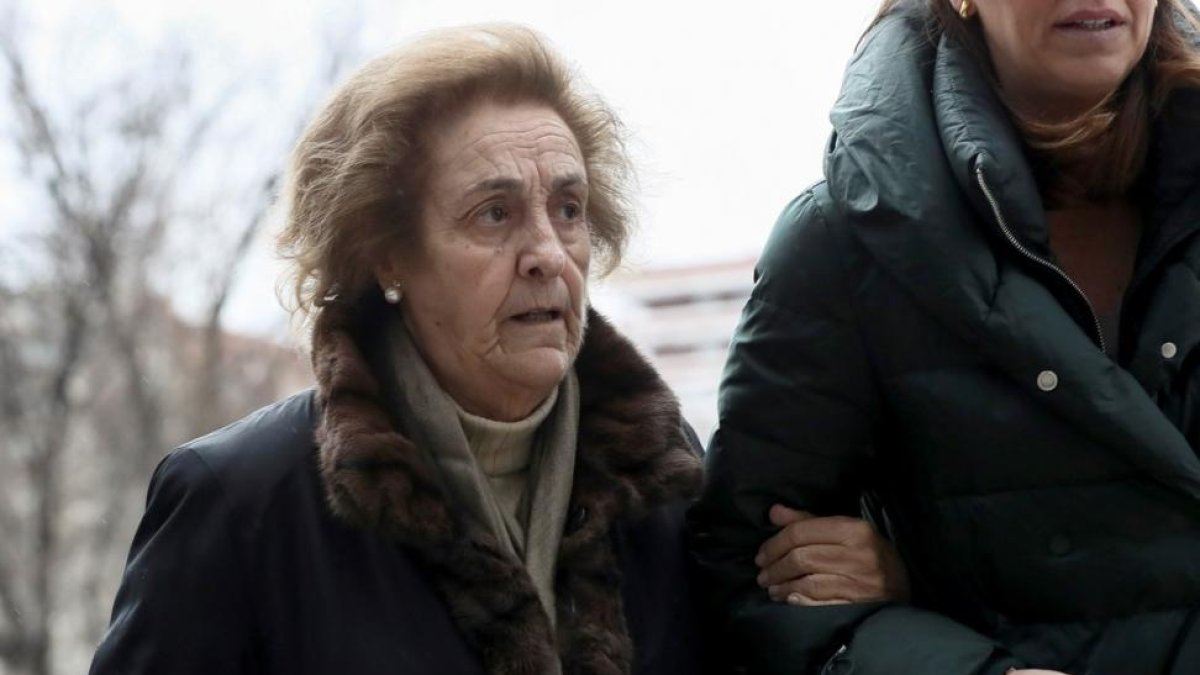 La expresidenta del Rayo Vallecano Teresa Rivera a su llegada a la Audiencia Provincial de Madrid.-MARISCAL (EFE)