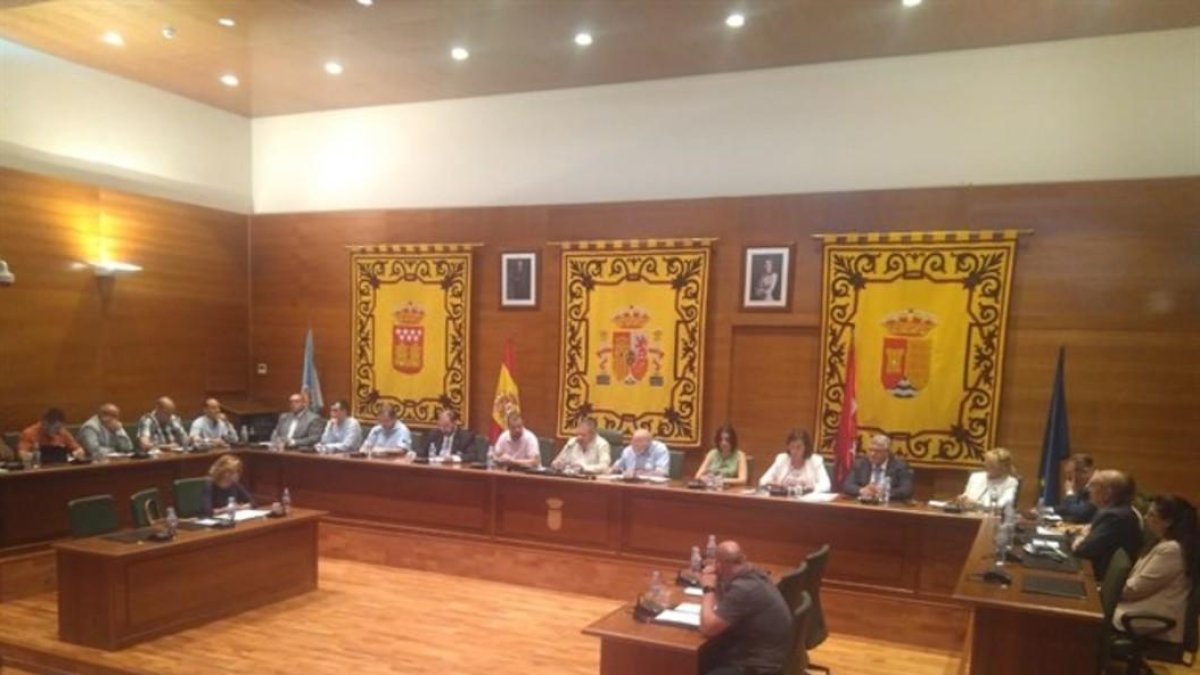 Salón de Plenos del Ayuntamiento de Arroyomolinos. /-EUROPA PRESS