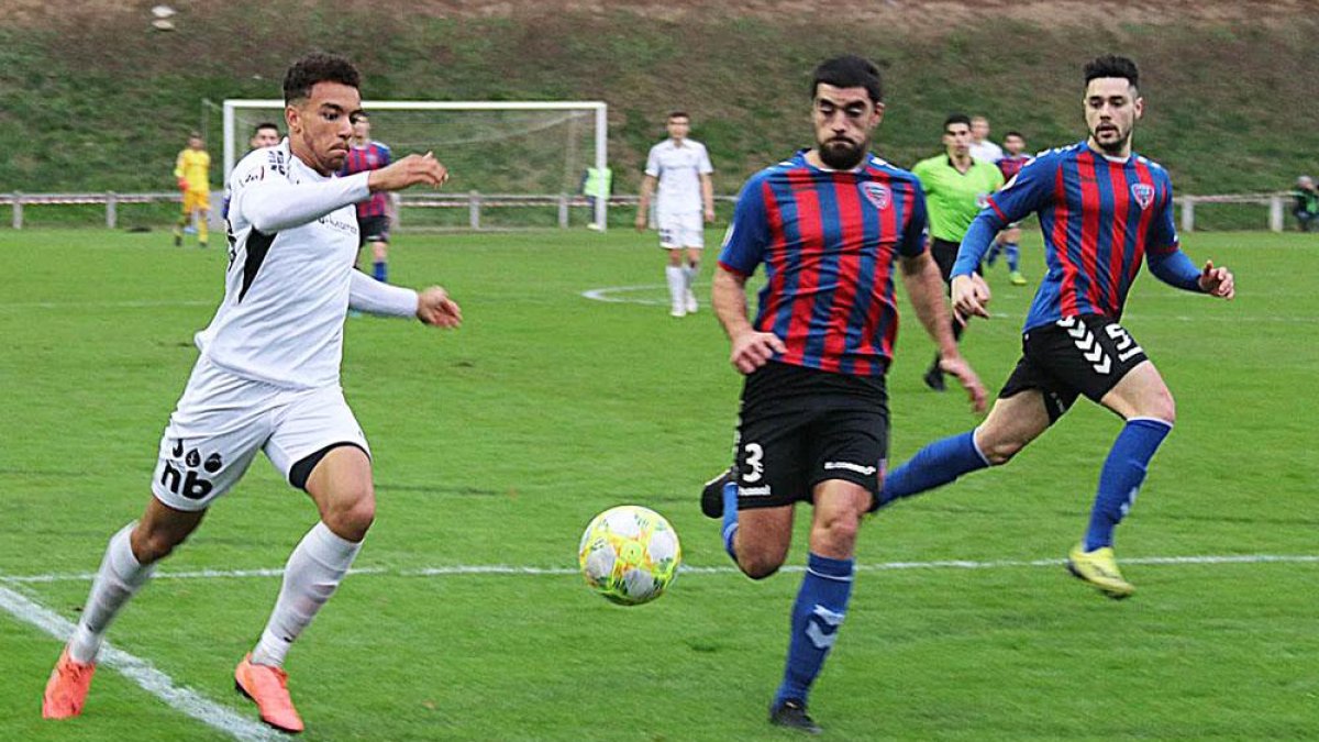 Donovan Wilson.-BURGOS CF