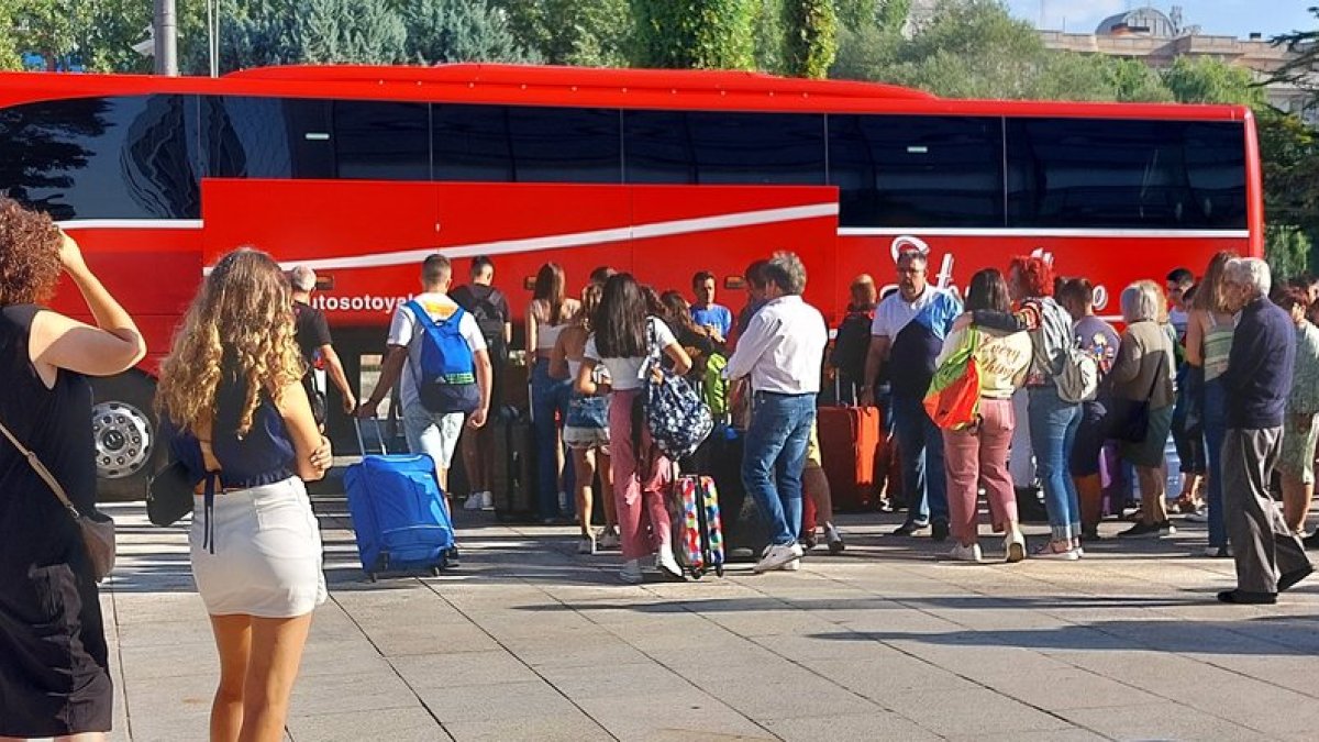 Imagen de los alumnos que el año pasado se beneficiaron del Programa Europa con la estancia de un mes en Inglaterra.