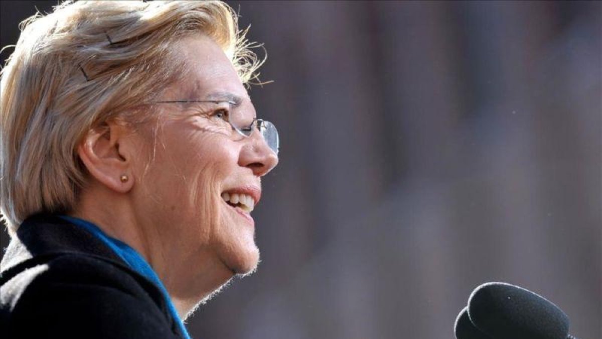 La senadora demócrata, Elizabeth Warren, anuncia su candidatura a las elecciones presidenciales de EEUU del 2020.-JOSEPH PREZIOSO (AFP)