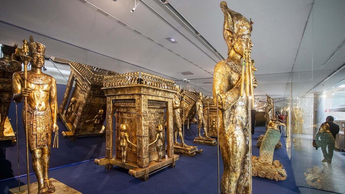 La muestra reúne más de 150 piezas que reflejan la grandeza de esta cultura.-SANTI OTERO