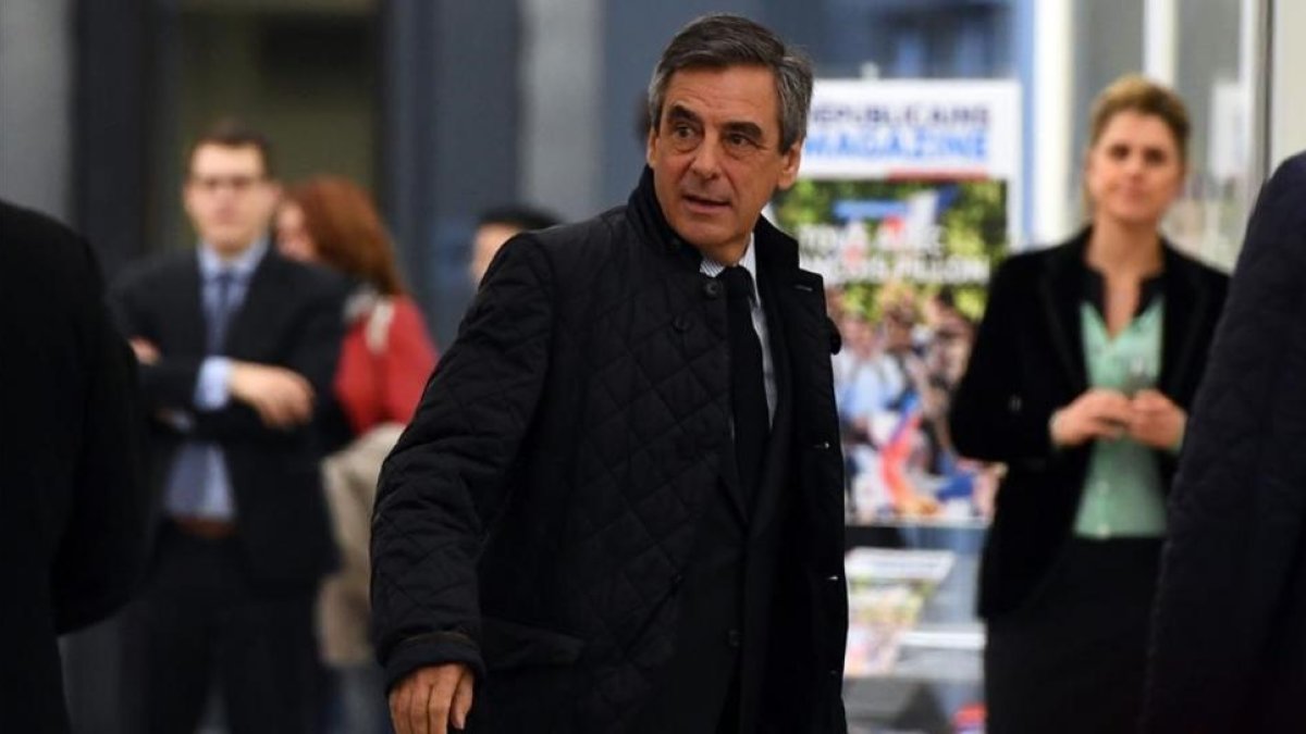 Fillon, a su llegada a la sede de Los Republicanos.-GABRIEL BUOYS
