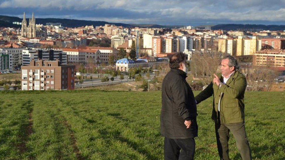 Pérez Andrés y Roberto Da Silva, durante la grabación del programa que se emite hoy.-ECB
