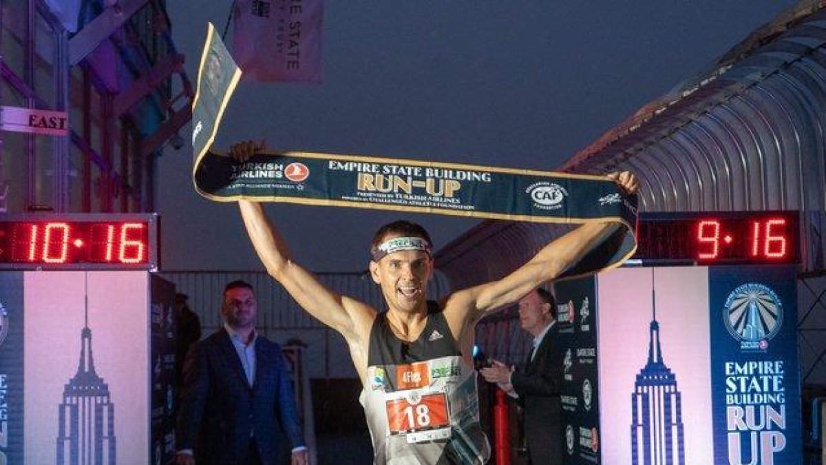 Piotr Lobodzinski es el nuevo ganador de esta emblemática competencia.-AFP