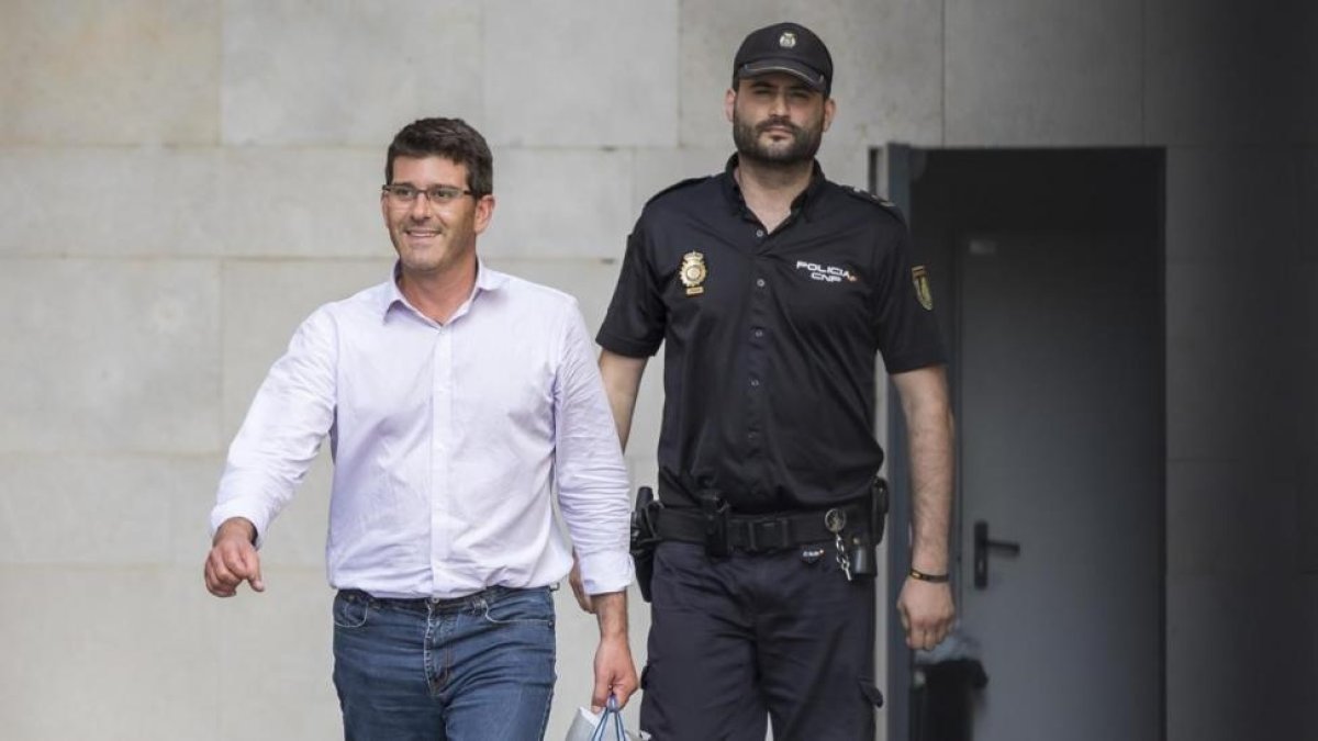 Detenido el presidente de la Diputación de Valencia por corrupción.-/ MANUEL BRUQUE