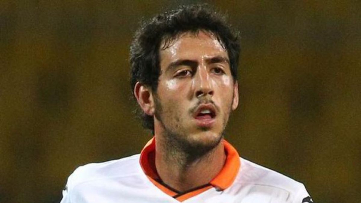 Dani Parejo no estuvo acertado dejándose grabar saliendo de fiesta tras los malos resultados del club.-