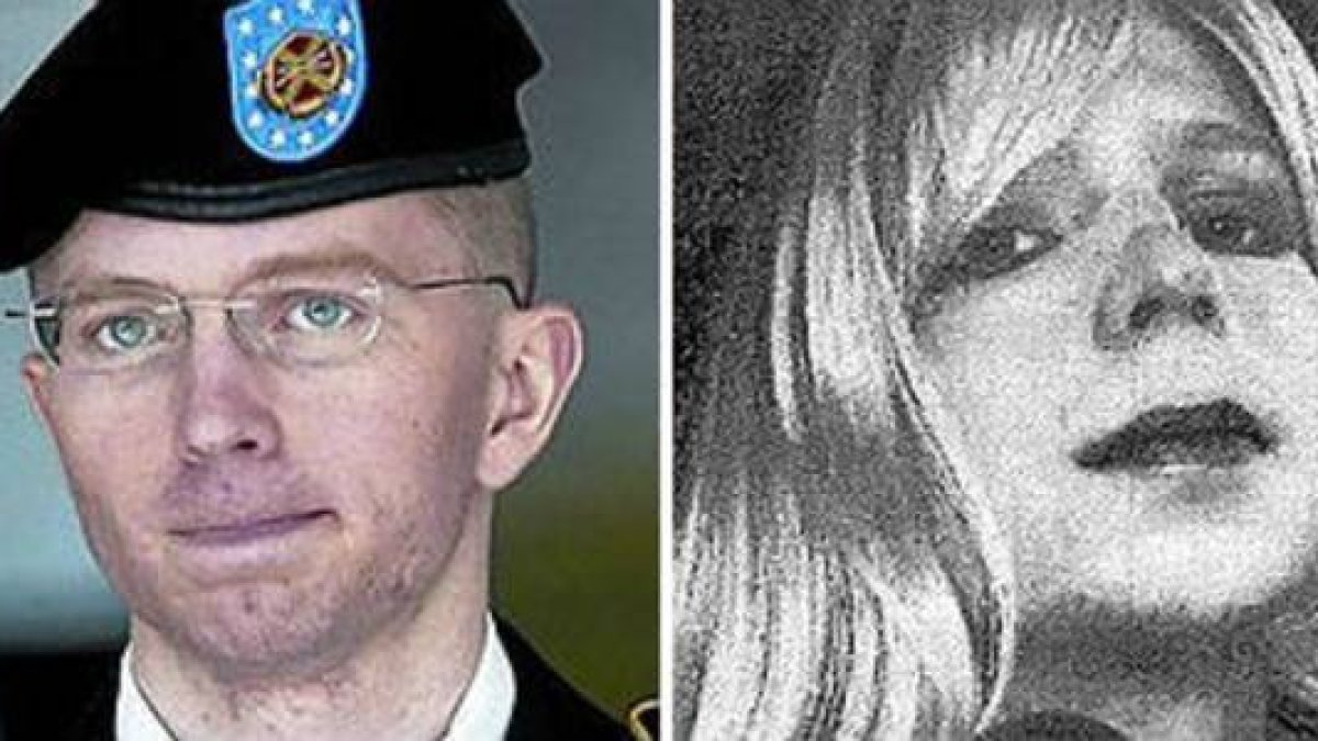 A la izquierda, el soldado Bradley Manning, y a la derecha su nueva imagen como Chelsea.-Foto: AP