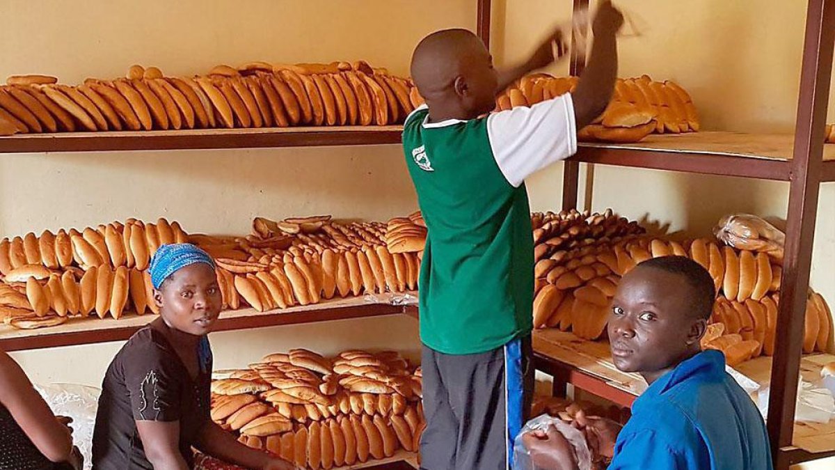 Panes elaborados en el centro de desarrollo de Rubare.-ECB