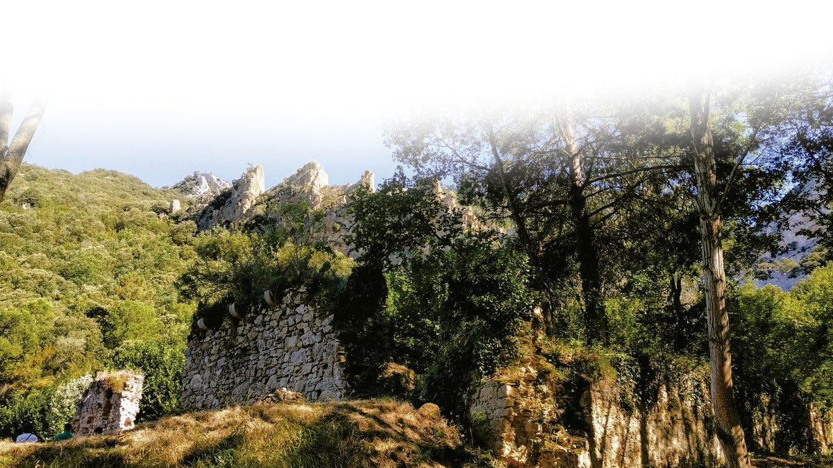 Restos del monasterio de San Juan de la Hoz, uno de los más antiguos del condado de Castilla. EGO RUDERICO