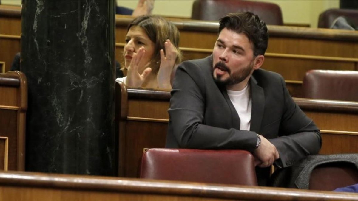 Gabriel Rufián en el pleno del Congreso.-JOSE LUIS ROCA