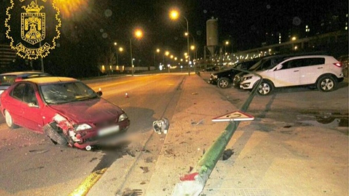 Accidente en la calle Islas Baleares. POLICÍA LOCAL
