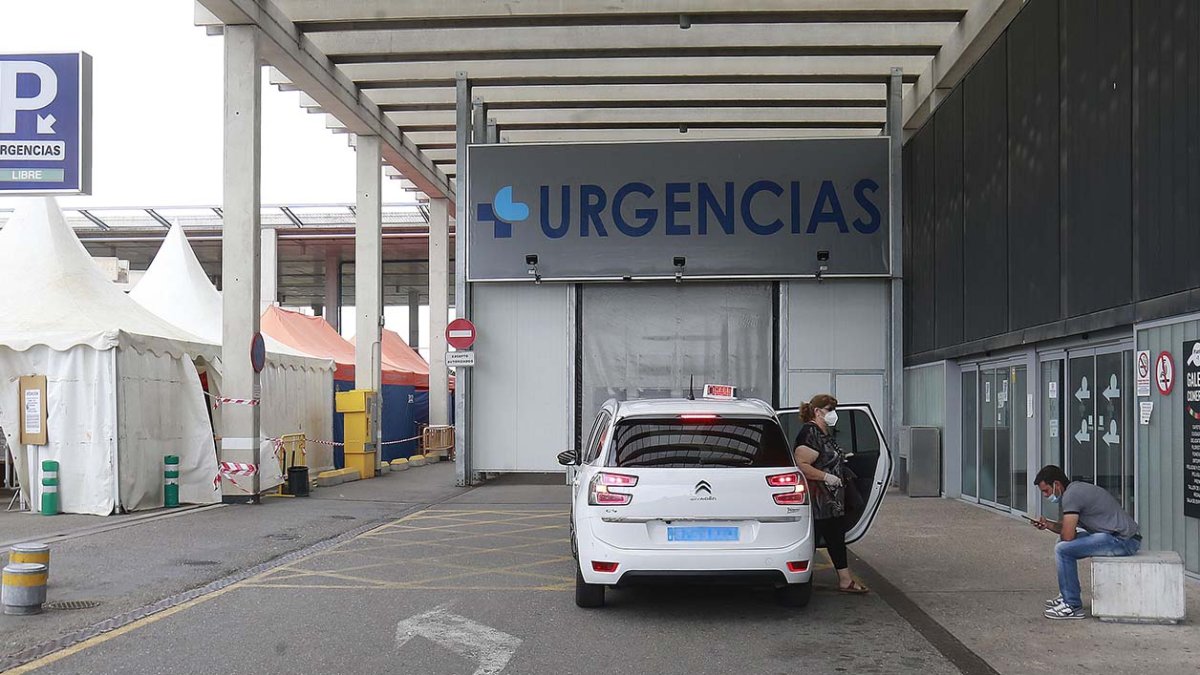 Entrada al servicio de Urgencias en el Hospital Universitario de Burgos (HUBU). RAÚL G. OCHOA
