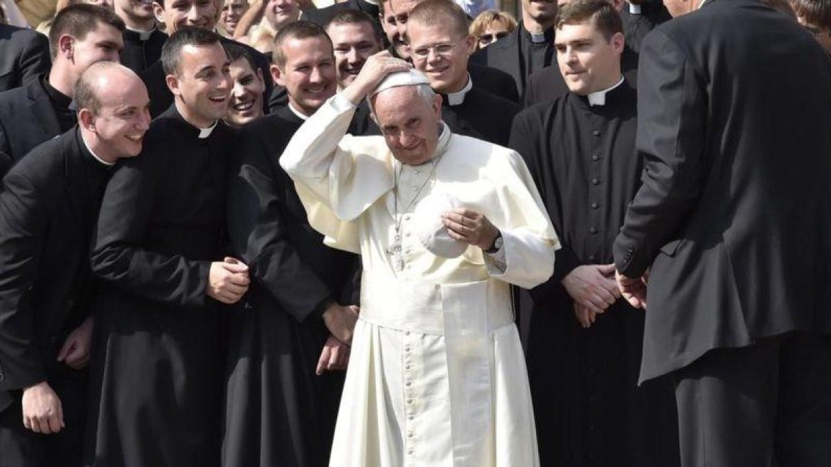El Papa en la plaza San Pedro.-EFE / GIORGIO ONORATI