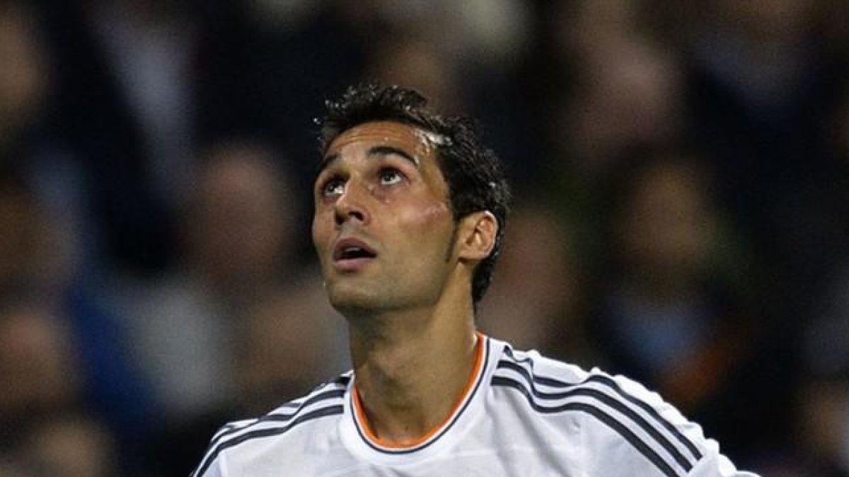 Arbeloa, durante el partido contra el Atlético en el Calderón.-AFP / DANI POZO