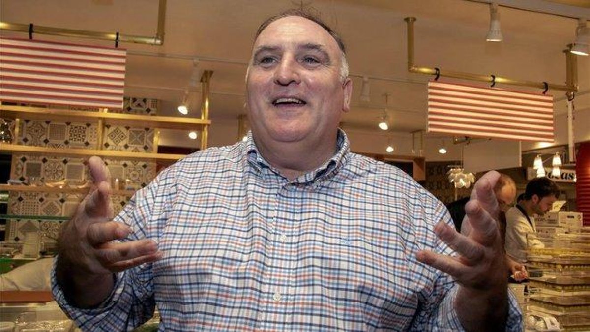 El chef José Anfrés, en Mercado Little Spain.-