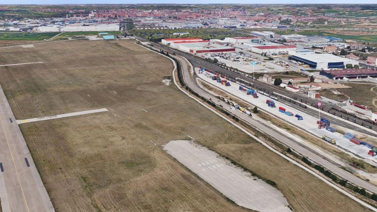 Vista aérea del Puerto Seco y la parcela que acogerá la ampliación.
