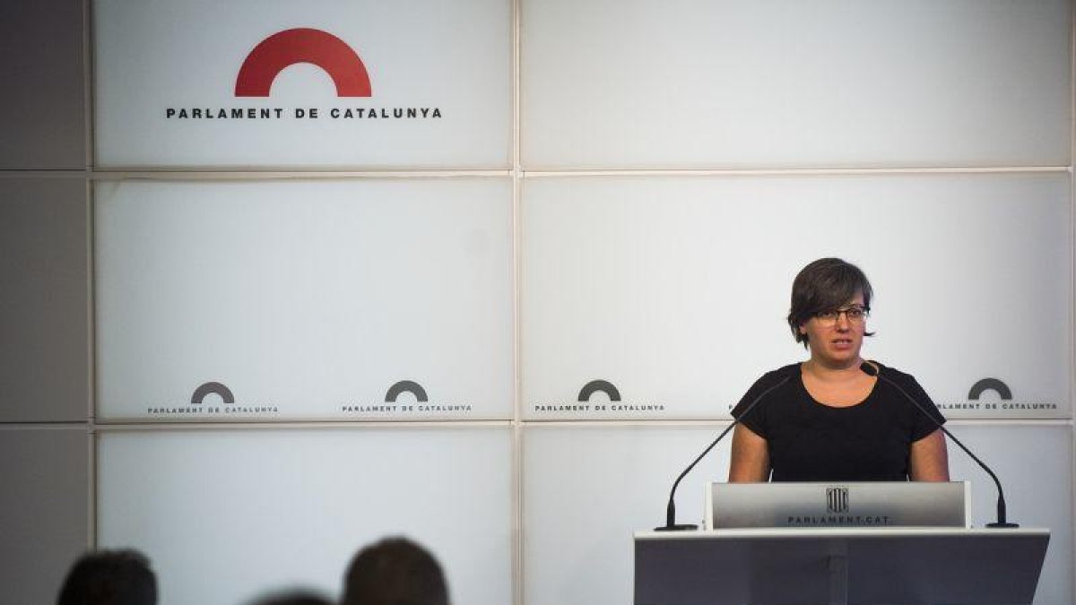 La exdiputada y cabeza de lista por Lleida, Mireia Boya, afirma que el Estado les alertó que les podían acusar de algún atentado con muertos.-JORDI COTRINA (ARCHIVO)