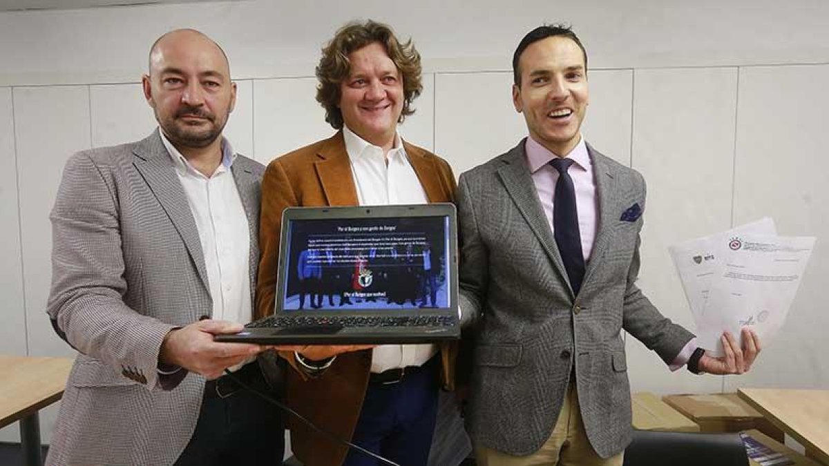 Villarreal, Tremzal y Sancho presentaron ayer la web y mostraron los acuerdos que tienen con Boca y Argentinos Juniors-RAÚL G. OCHOA