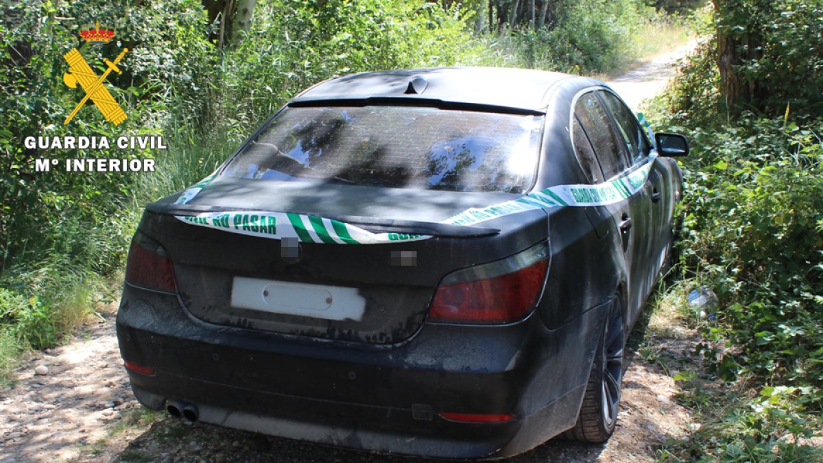 Imagen del vehículo localizado por los agentes. GUARDIA CIVIL