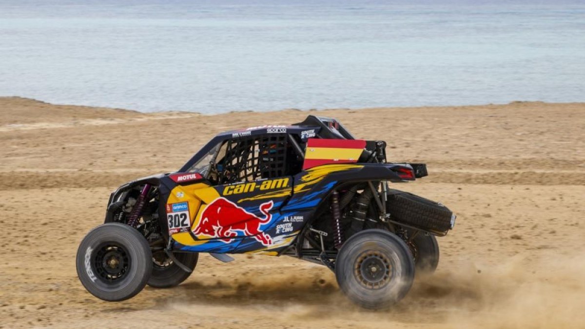 El Maverick de Cristina Gutiérrez durante una etapa del Dakar. FOTO: DAKAR2023 - FREDERIC LE FLOCH