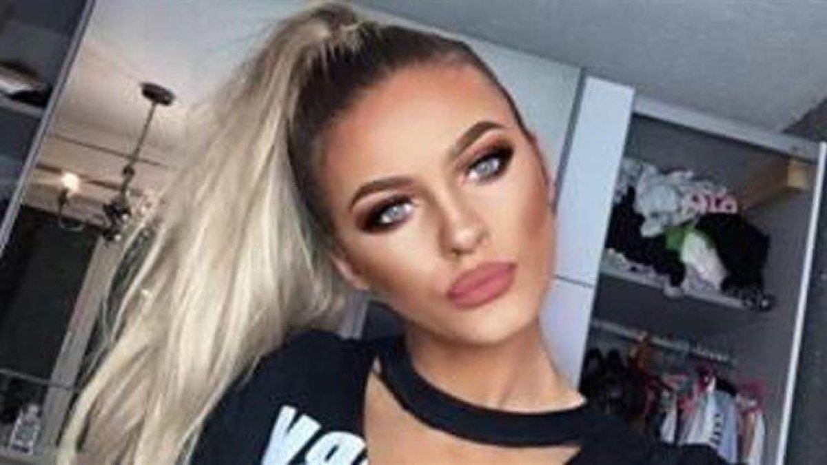 La modelo británica Madalyn Davis.-TWITTER