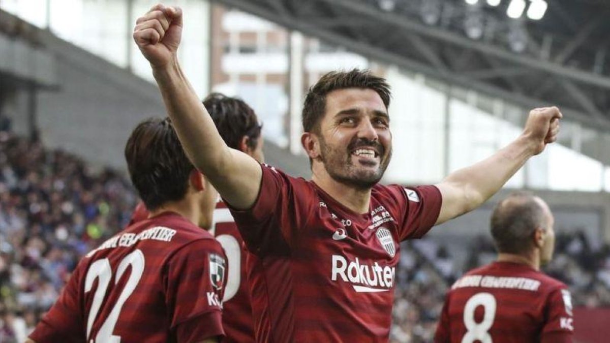 Villa celebra su primer gol en Japón, con el Vissel Kobe, ante el Sagan Tosu.-TAKUMI SATO (AP)