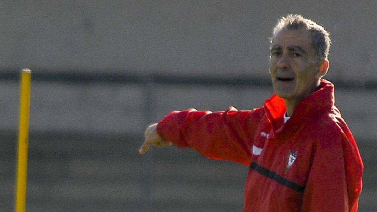 Carlos Terrazas durante un entrenamiento en Anduva.-RAÚL G. OCHOA