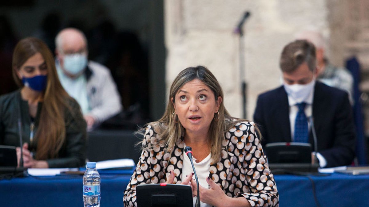 La portavoz municipal del PP, Carolina Blasco, durante un pleno. TOMÁS ALONSO