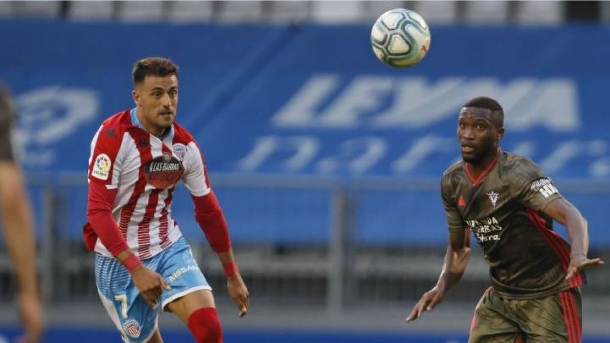 Imagen del partido Lugo-Mirandés. LA LIGA