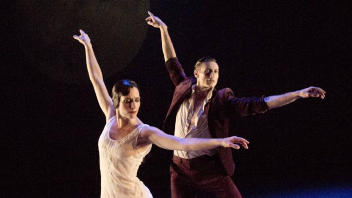 Los bailarines Cristina Arias y Francis Guerrero.-ECB