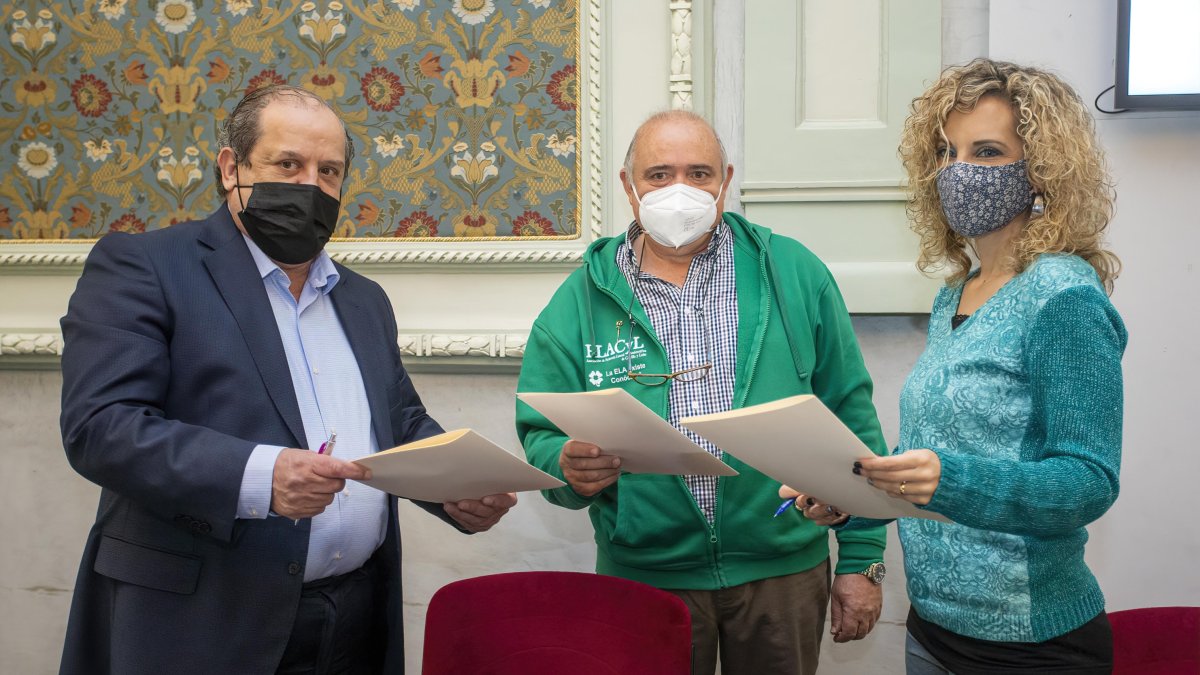 Antonio Ortiz, Julián Carlos de Pedro Medrano y Blanca Carpintero. SANTI OTERO