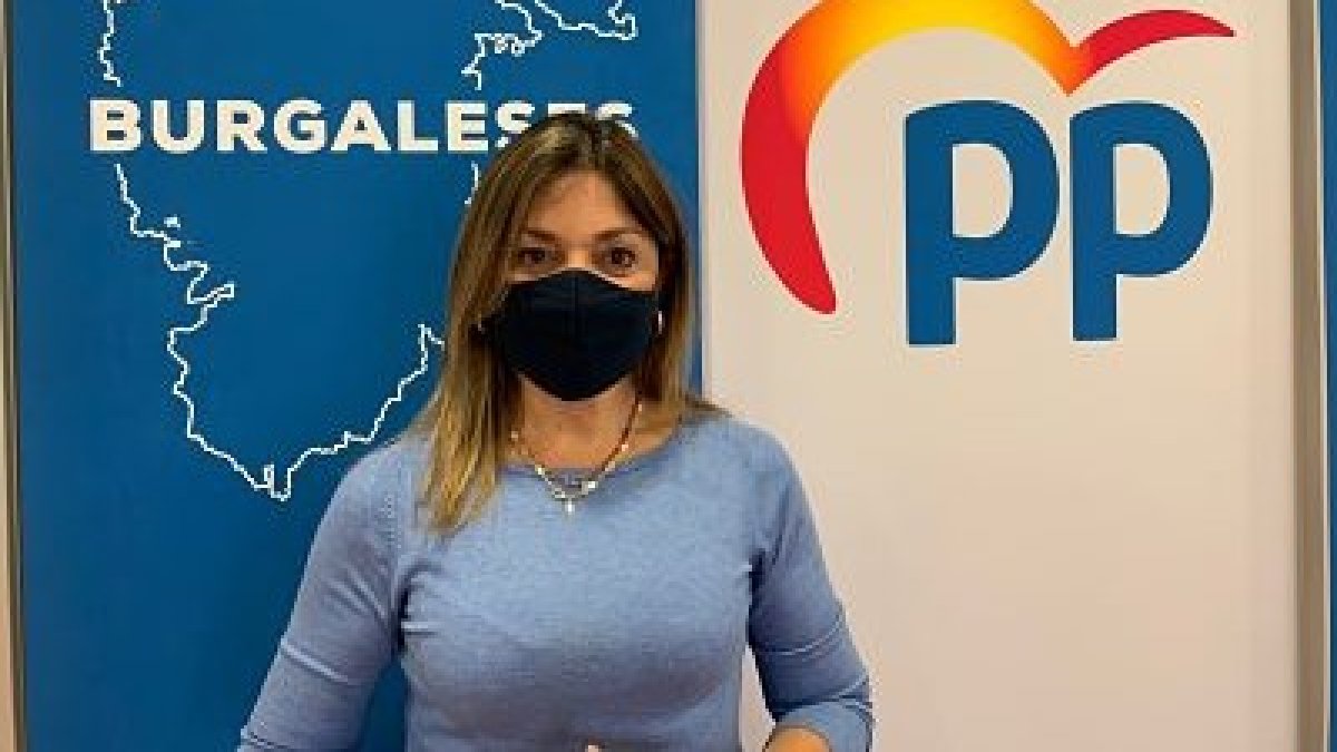 Carolina Blasco compareció en rueda de prensa para valorar la modificación presupuestaria. ECB