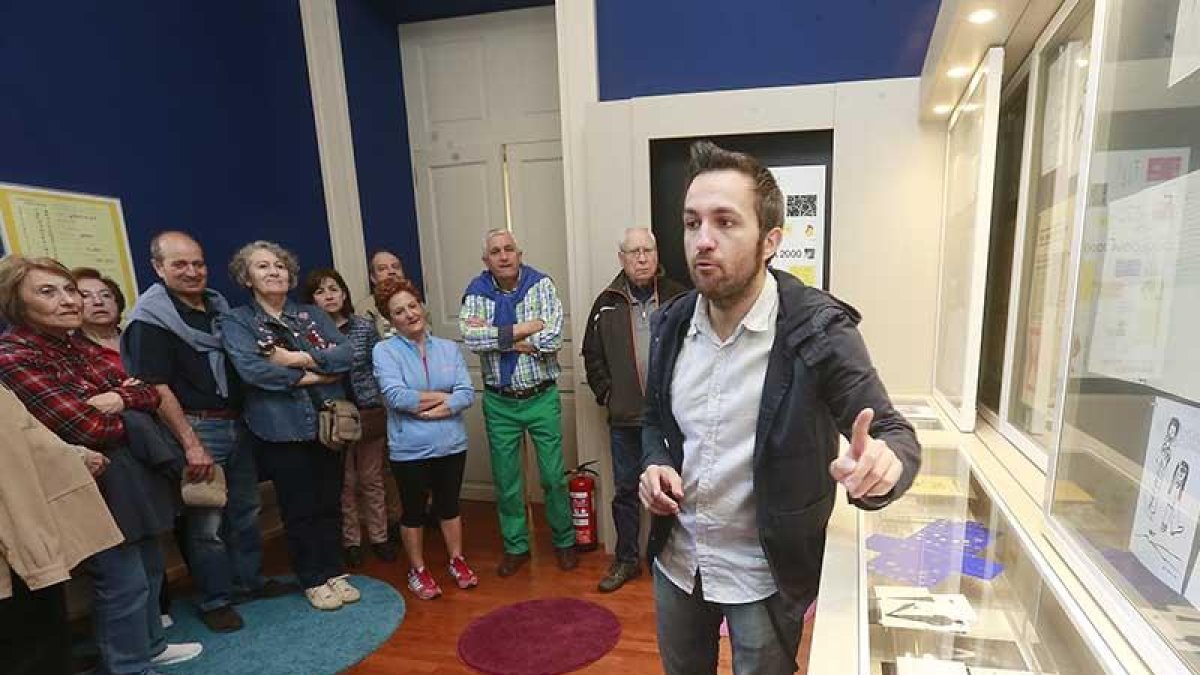 Visita guiada en el Palacio de la Isla.-Raúl Ochoa