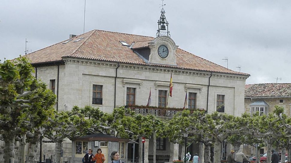 El Ayuntamiento de Villarcayo se beneficiará de las ayudas.-RAÚL G. OCHOA