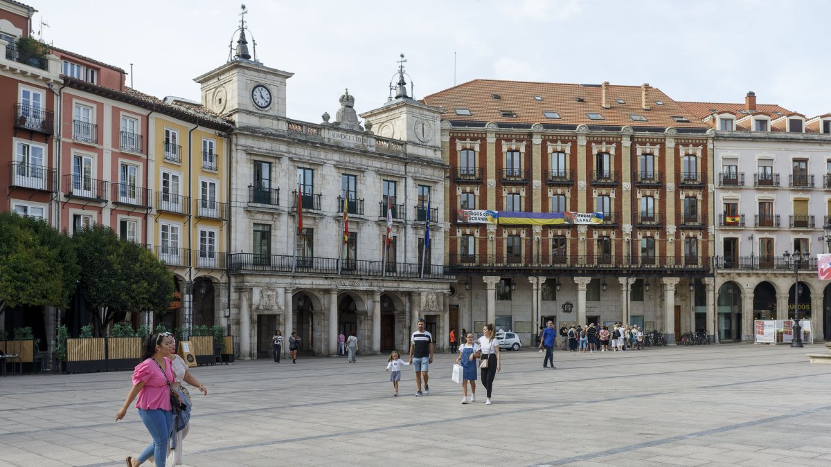 El Ayuntamiento de Burgos, en la Plaza Mayor, número 1. SANTI OTERO
